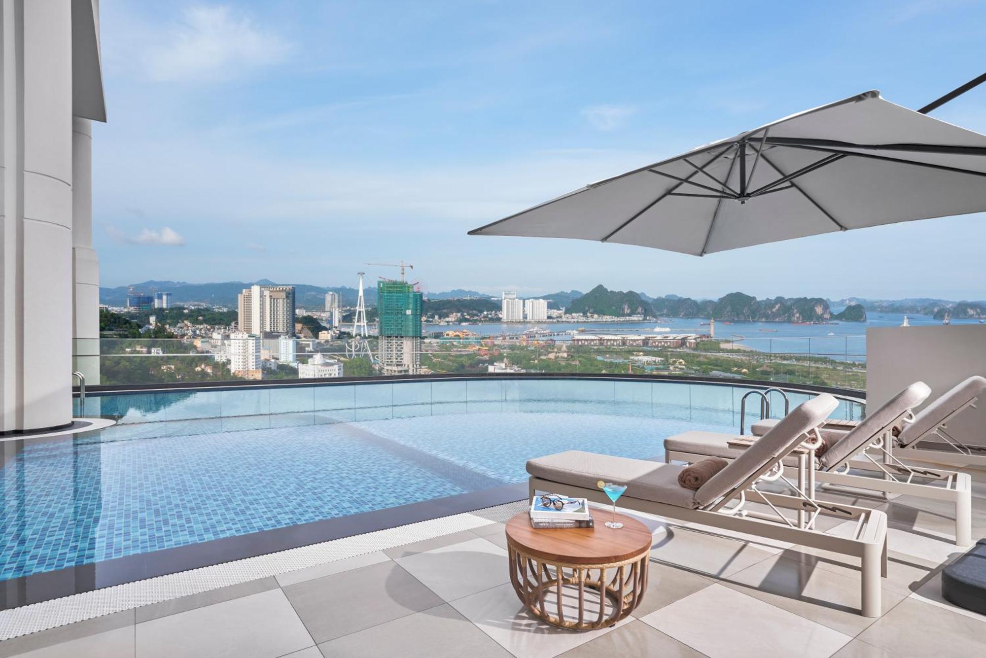 The Yacht Hotel By Dc Hạ Long Exterior foto
